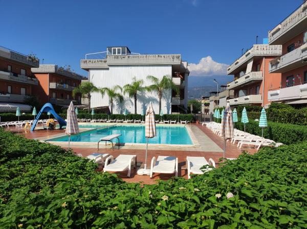 Bignonia Garden - Mascali