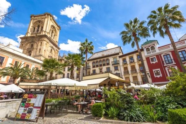 La Plaza, En El Centro Y Parking Gratuito - Granada