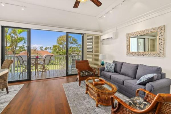 Na fotografii je vidět objekt New remodeled Kiahuna Paradise condo nacházející se ve městě Koloa.