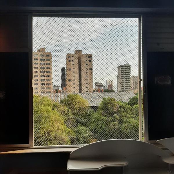 Na fotografii je vidět objekt Apartamento em Nazaré, próximo a Basílica nacházející se ve městě Belém.
