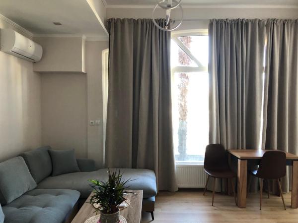 На фото показан объект The sunny apartment Αριδαια-Λουτρά Ποζαρ, расположенный в городе Аридая.