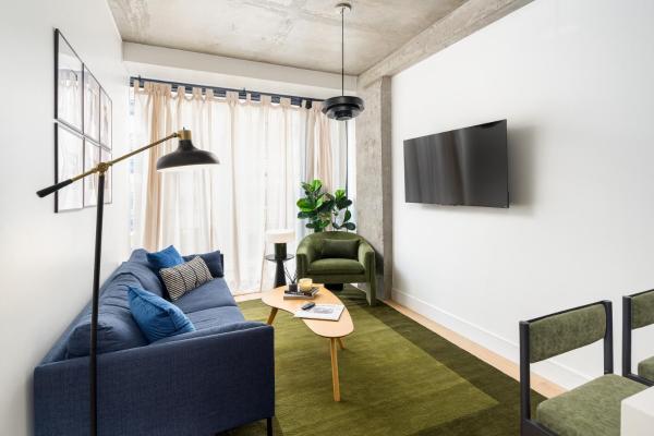 Luxury Full Floor Chelsea with WasherDryer 2bd, New York