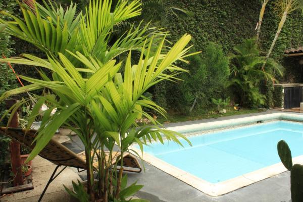 På billedet ses objektet Timeless Oasis Hostel beliggende i byen Cali.