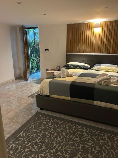 På billedet ses objektet Roy's Holidays Home beliggende i byen Napoli.