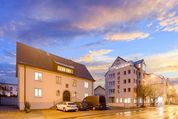 Kuvassa näkyy kohde Hotel Zur Schmiede, joka sijaitsee kaupungissa Radolfzell am Bodensee.