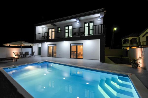 Family Friendly House With A Swimming Pool Privlaka, Zadar - 23636 - Zaton