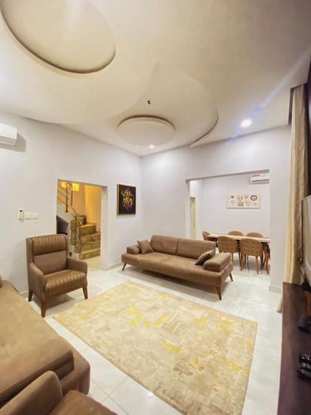 På billedet ses objektet Signature 2Bdr Oasis in Gwarimpa beliggende i byen Abuja.