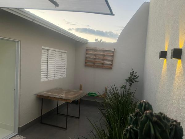 Nella foto è visibile l'oggetto Casa c Suite independente cond Jd Moncoes situato nella città di Maringá.