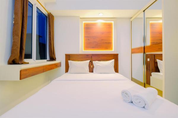 Na foto é possível ver o objeto Comfortable and Good Studio Bogor Icon Apartment By Travelio localizado na cidade de Semplak.