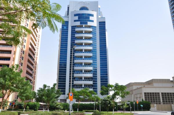 Spacious Modernized 2 BR Apartments by Taskeen Holiday Homes, Dubai