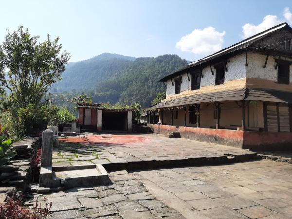 A la foto es mostra l'objecte MIJHINI Homestay situat a la ciutat de Ghāchak.