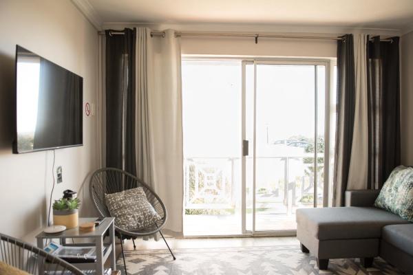 Na zdjęciu widoczny jest obiekt Easy Going Hermanus With An Ocean View położony w mieście Hermanus.