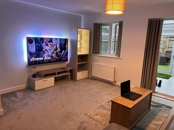 Na fotografii je vidět objekt 3 bedrooms house near Gatwick nacházející se ve městě Rusper.