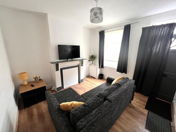 På billedet ses objektet Visit Luton With This 2 BR Rental - Sleeps 6 beliggende i byen Luton.