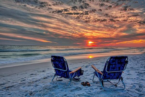 A la foto es mostra l'objecte New Listing Awesome Beach Luau situat a la ciutat de Destin.