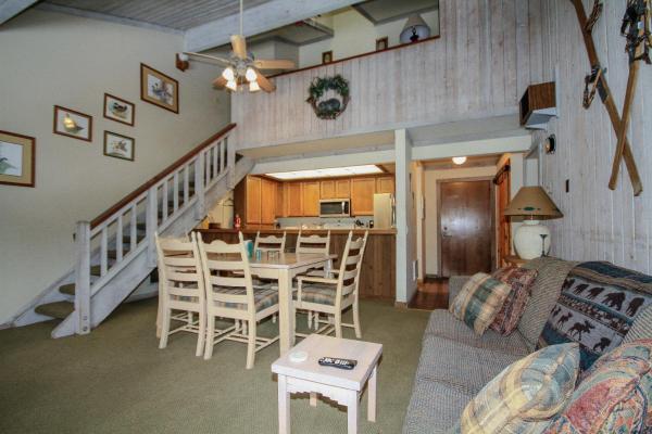 Mountainback 12 2 Bdrm 3 Ba Loft - Pet Ok photo 2