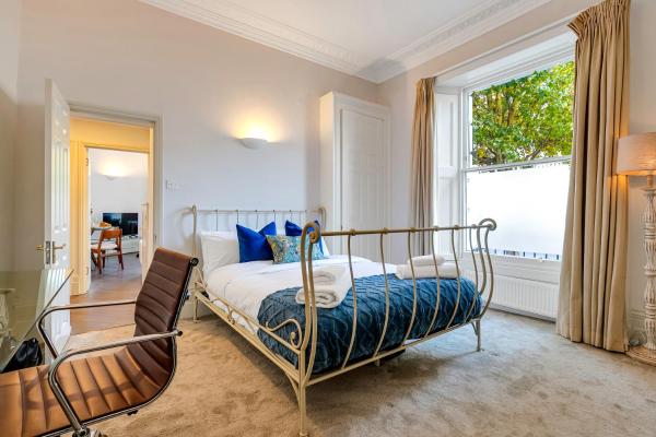 Flat in Victoria London, London