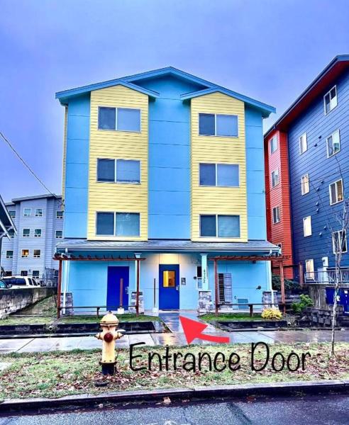 A la foto es mostra l'objecte Private Room with Shared Bathroom with Another Unit, 10 Minutes Walk to University of Washington situat a la ciutat de Seattle.