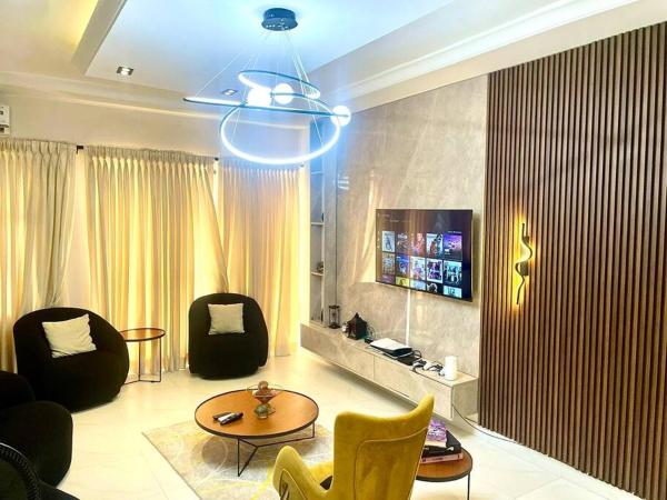 Modern Apartment with PS5 in Lekki near Nike Art Gallery, Lekki