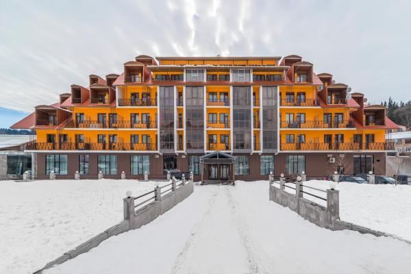 A la foto es mostra l'objecte Snow Plaza Apartments 46 situat a la ciutat de Bakuriani.