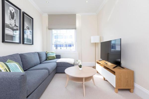 The Pearl of Notting Hill, London