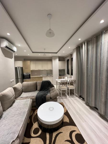 Comfort Inn, Tirana