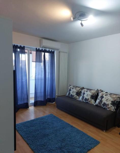 A la foto es mostra l'objecte La ianytzu situat a la ciutat de Constanţa.