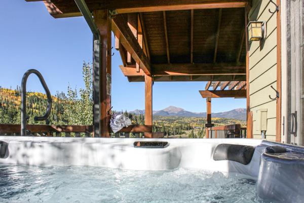 A la foto es mostra l'objecte Byers Peak Mountain Escape – Winter Park Retreat with Scenic Views situat a la ciutat de Fraser.