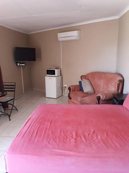 Self-catering Windhoek west, Виндхук