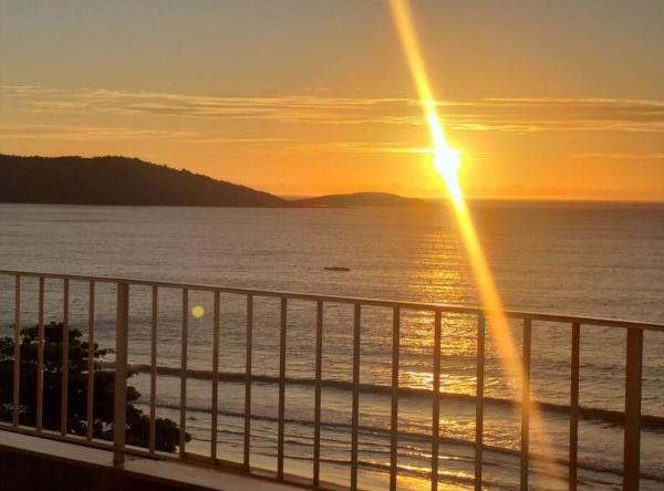 A la foto es mostra l'objecte Frente Praia do Morro situat a la ciutat de Guarapari.