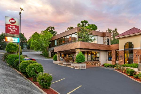 A la foto es mostra l'objecte Best Western Plus Landing View Inn & Suites situat a la ciutat de Branson.