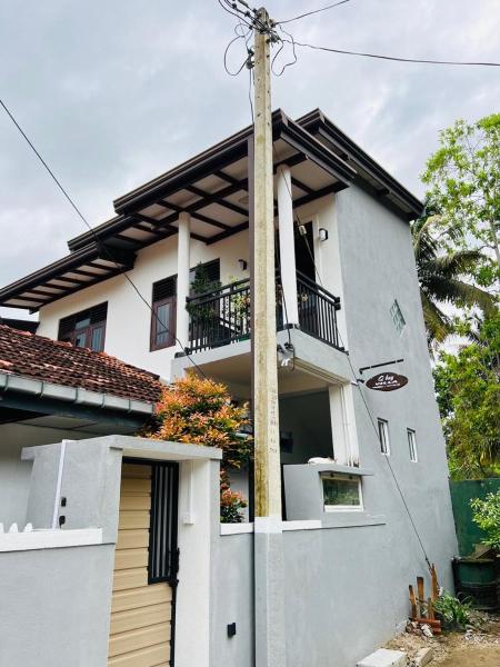 A la foto es mostra l'objecte Q bay Villa situat a la ciutat de Matara.