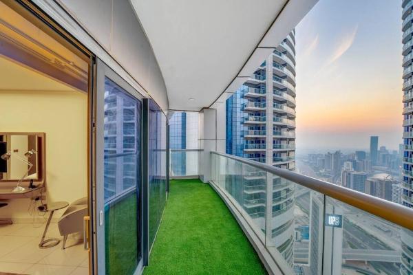 Paramount Hotel flat with Amazing Burj Khalifa View, Dubai
