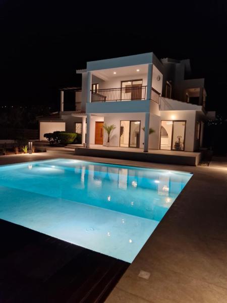 Villa Paradiso, Peyia
