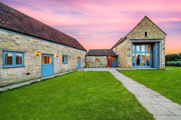 A la foto es mostra l'objecte Knoll View Ranch - Group Hot Tub situat a la ciutat de Shepton Mallet.