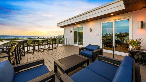 Foto 6: The Upper Deck