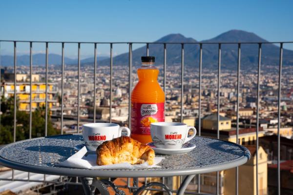 Na foto é possível ver o objeto NA bella vista Rooftop-B&B localizado na cidade de Naples.