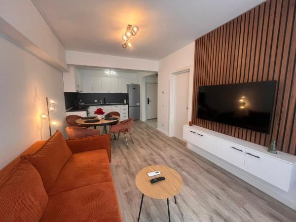 Na fotografii je vidět objekt Arena Panoramic Residence nacházející se ve městě Oradea.