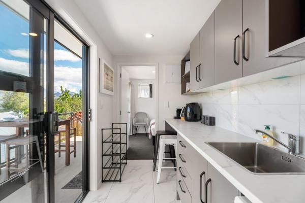 Guest Suite On Woodlands - No Kitchen - Queenstown