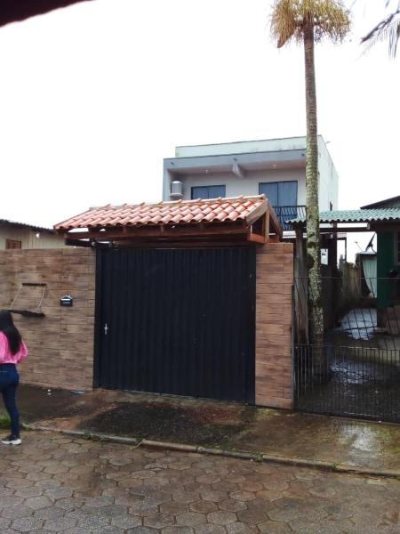 A la foto es mostra l'objecte Casa em Camboriú situat a la ciutat de Camboriú.