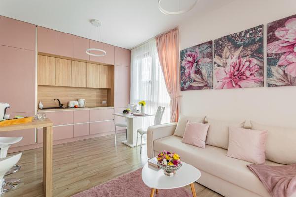 Kuva 5: ARI - AFI Mall Luxurious Apartments with Free Parking