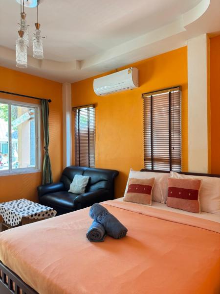 A la foto es mostra l'objecte Rang Noknoy Resort at Kohlarn situat a la ciutat de Ko Larn.