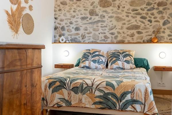 Kuvassa näkyy kohde Appartement rénové, charme naturel et authenticité au cœur du village, joka sijaitsee kaupungissa Sorède.