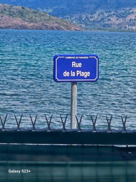På bilden syns objektet LA KAZ by KAZ KAFE som ligger i staden Pamandzi.