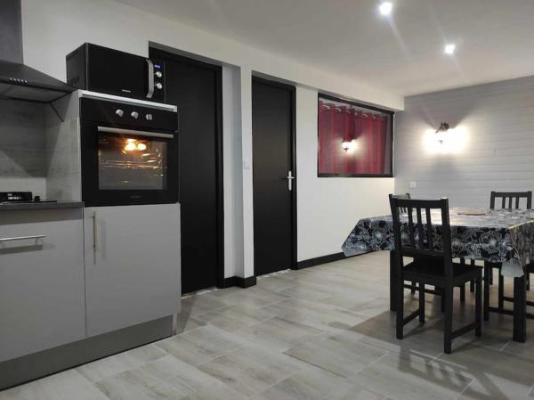 A la foto es mostra l'objecte Gîte Brin d'Olivier 2 chambres 3 lits situat a la ciutat de Échebrune.