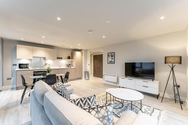 St Martin's Place, Luxe Apartment in BMH Centre, Birmingham
