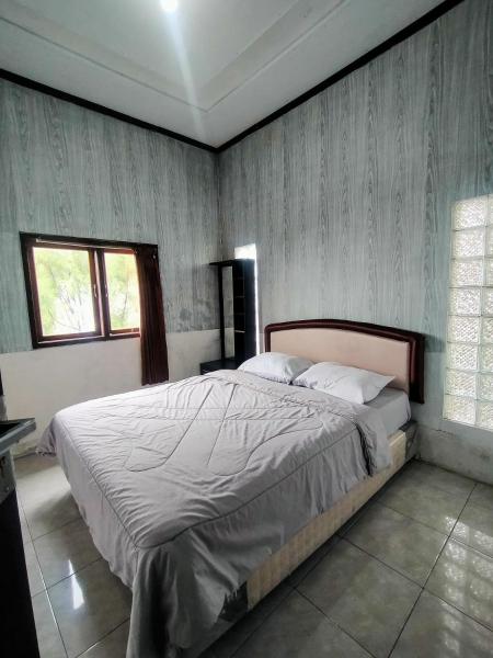 A la foto es mostra l'objecte Pandya Bromo Villa situat a la ciutat de Tosari.