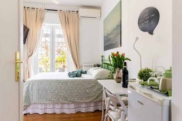 Vatican Almond Tree Penthouse, Rome