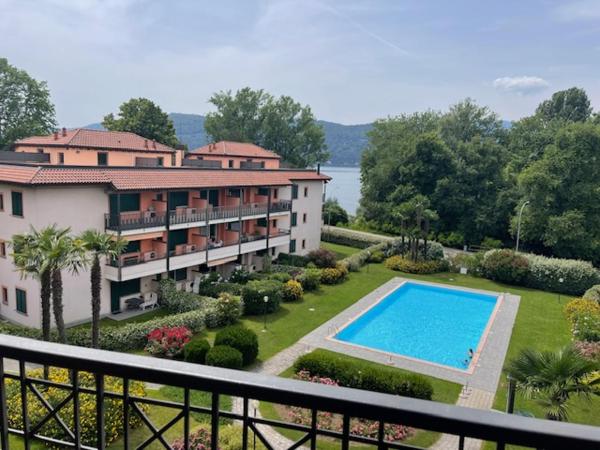 På billedet ses objektet Monolocale sul lago beliggende i byen Arolo.