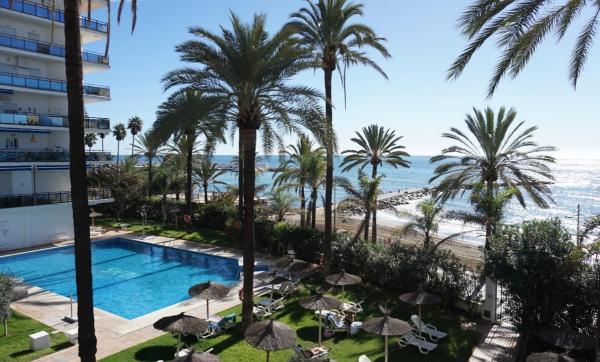 A la foto es mostra l'objecte Skol 420C Fantástico 1 Dormitorio Primera Linea de Playa situat a la ciutat de Marbella.